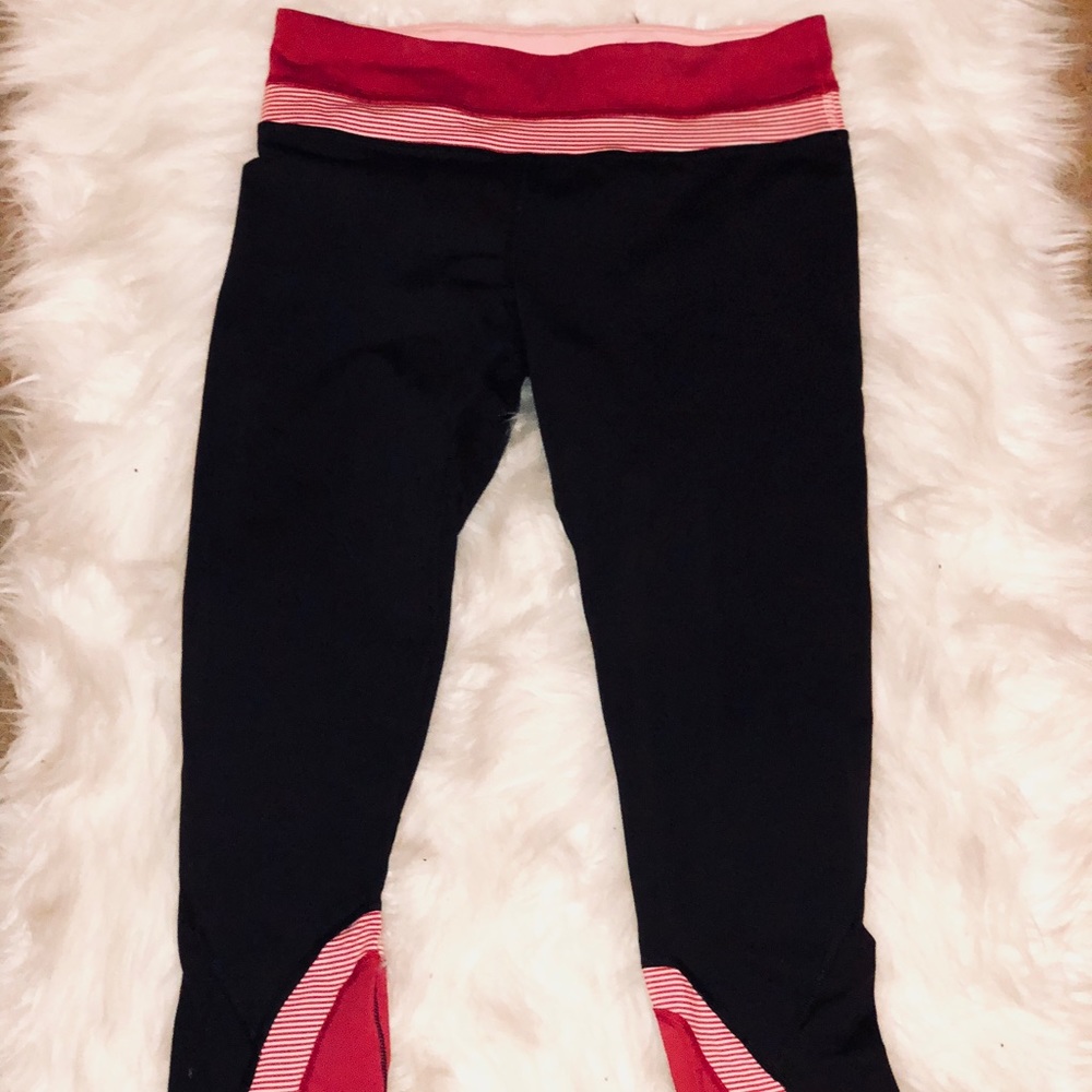 LuLu lemon active wear bottoms for women